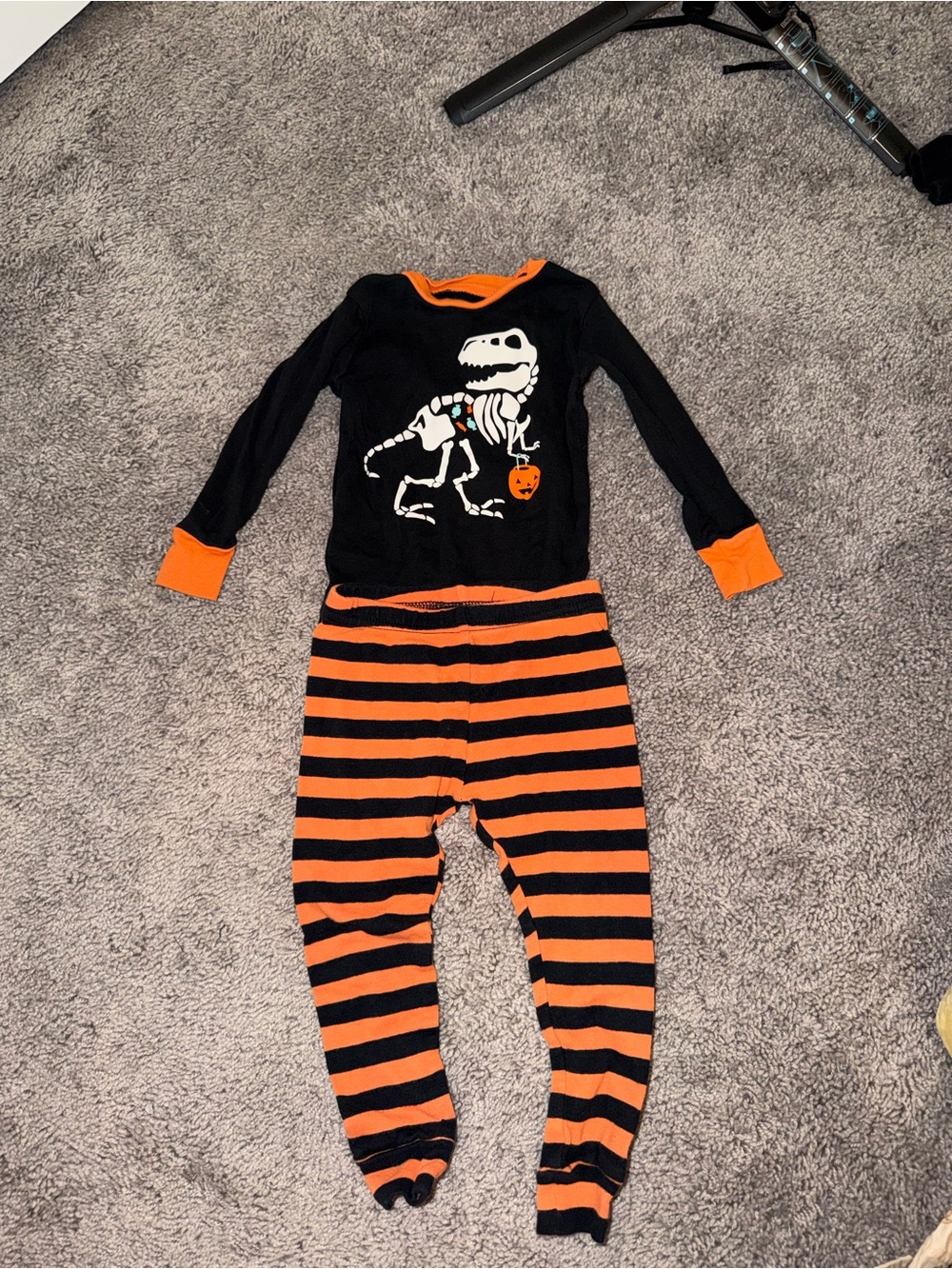 Kids Halloween Dino Skeleton Pajama Set - Black & Orange